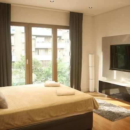 Natalie'S Condo Белград Екстериор снимка
