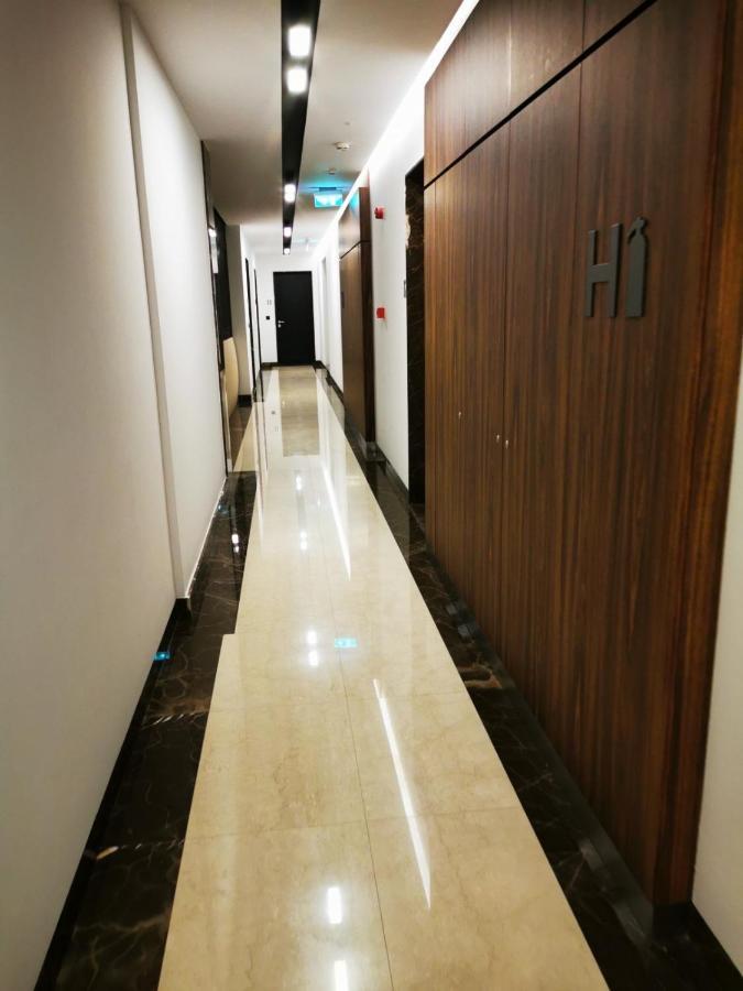 Natalie'S Condo Белград Екстериор снимка