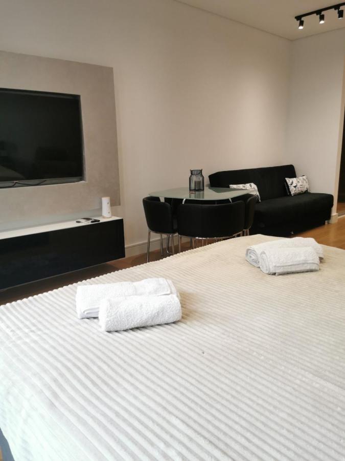 Natalie'S Condo Белград Екстериор снимка